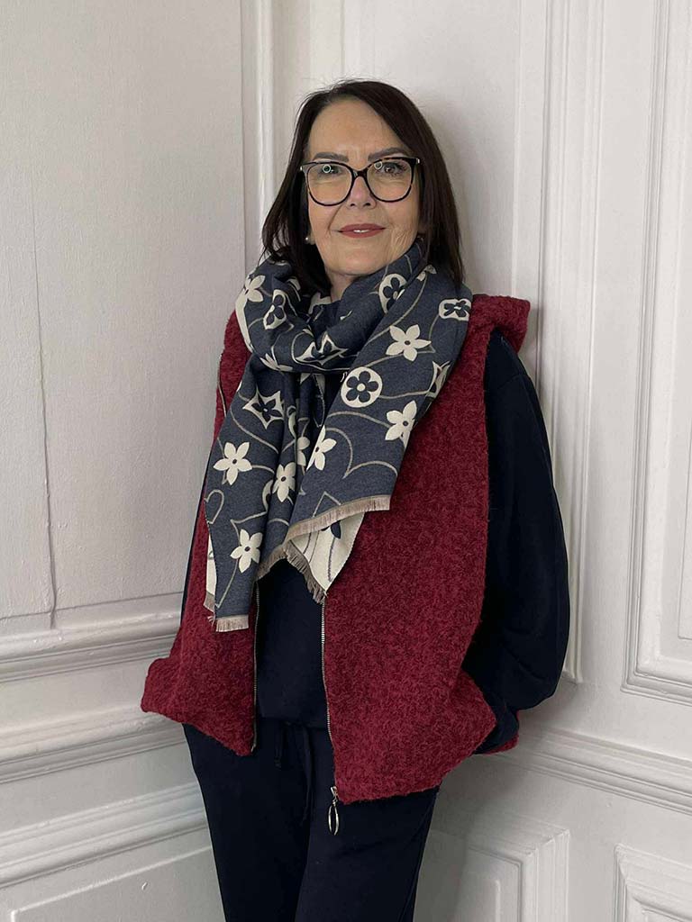 Bubble Hem Hooded Gilet - Merlot