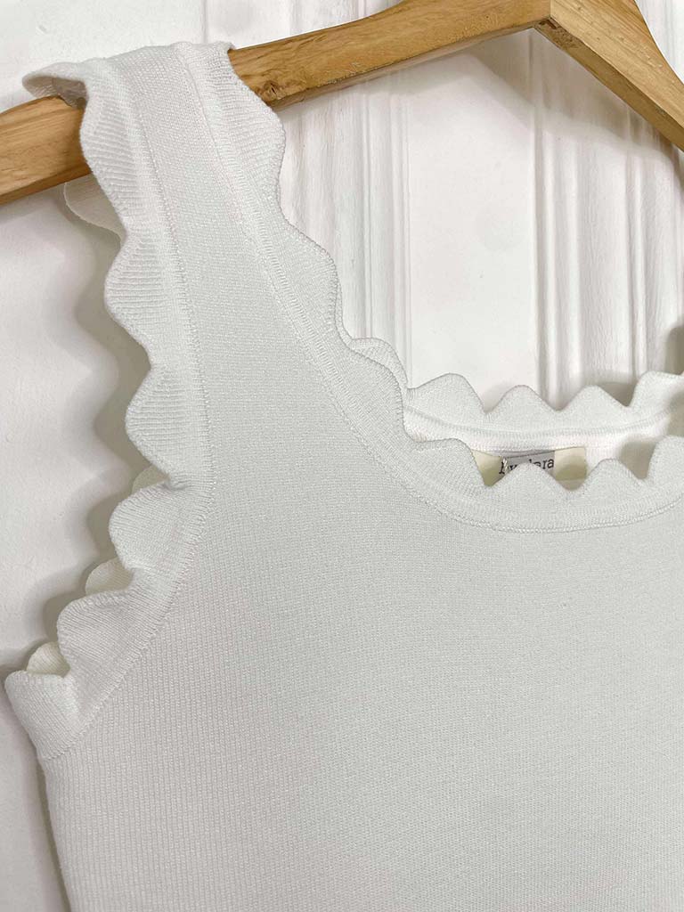 Scalloped Edge Vest - Warm White