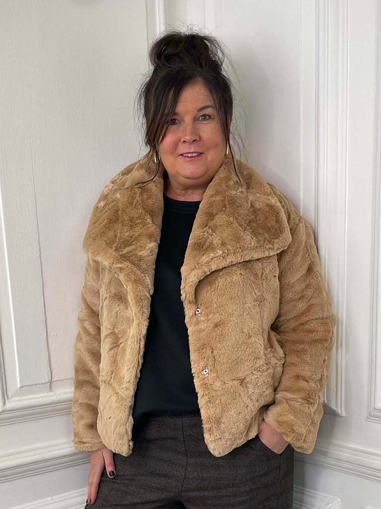 Luxe Faux Fur Jacket - Camel