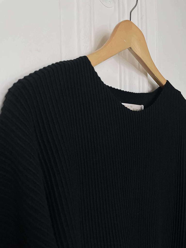 Relaxed Ribbed Knit - Black