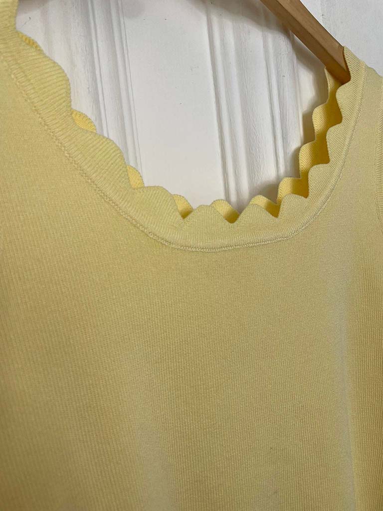 Scalloped Edge Vest - Daffodil