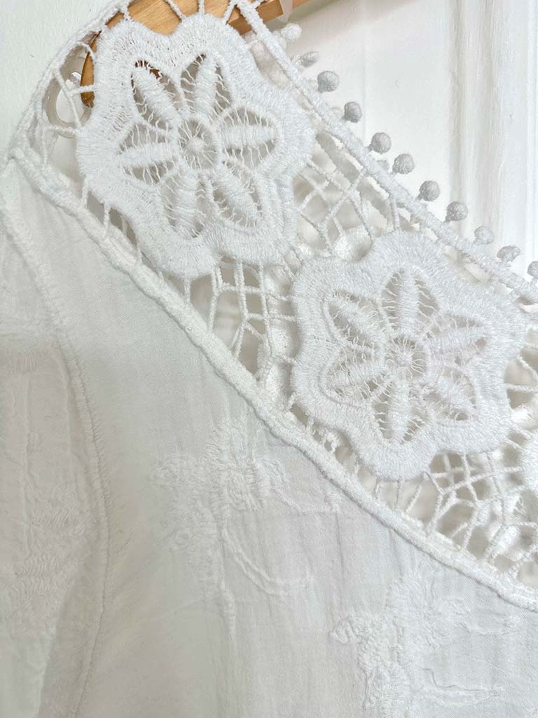 Floral Crochet Fringed Top - White