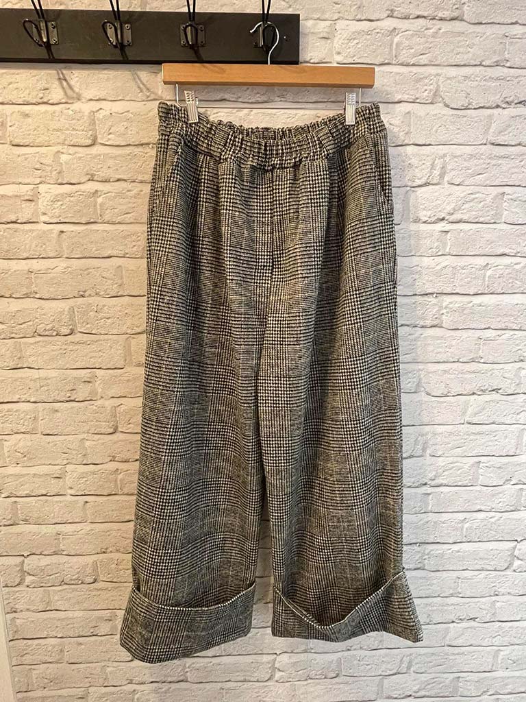 Turn Up Houndstooth Trousers - Black
