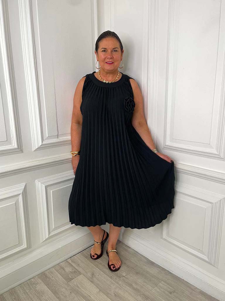 Pleated Flower Midi Dress - Black