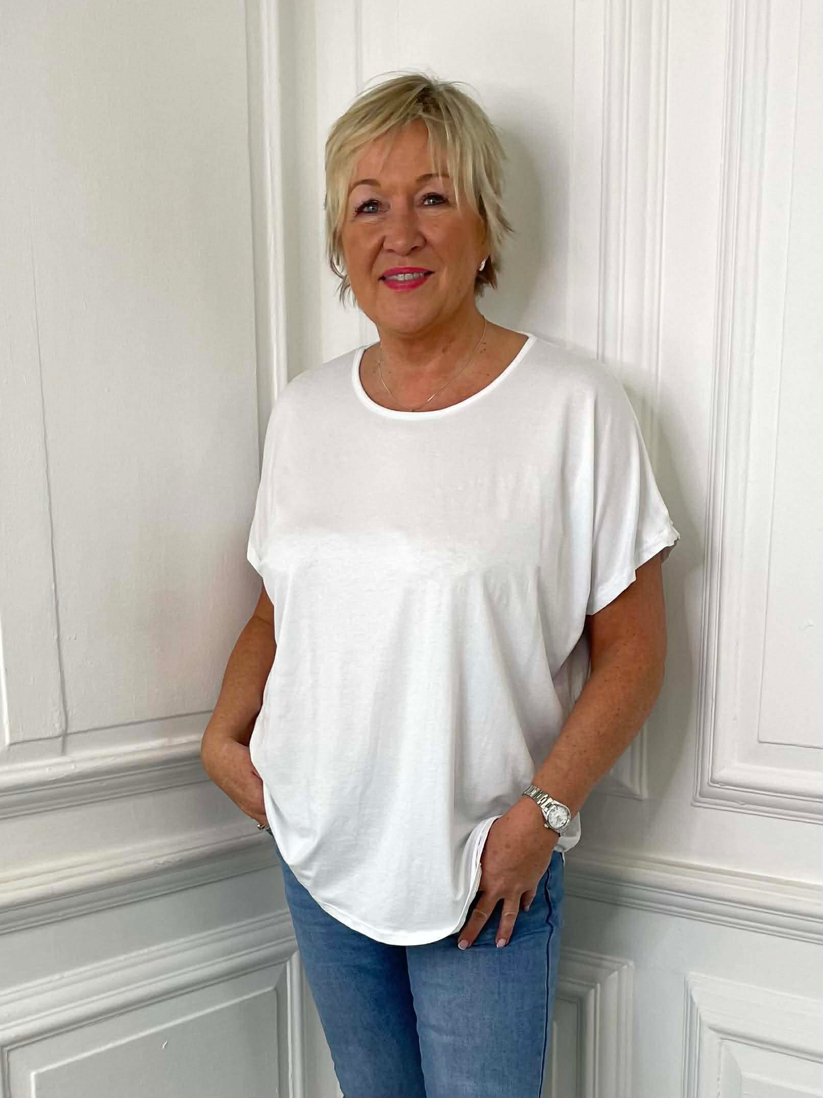 Basic T-Shirt - White