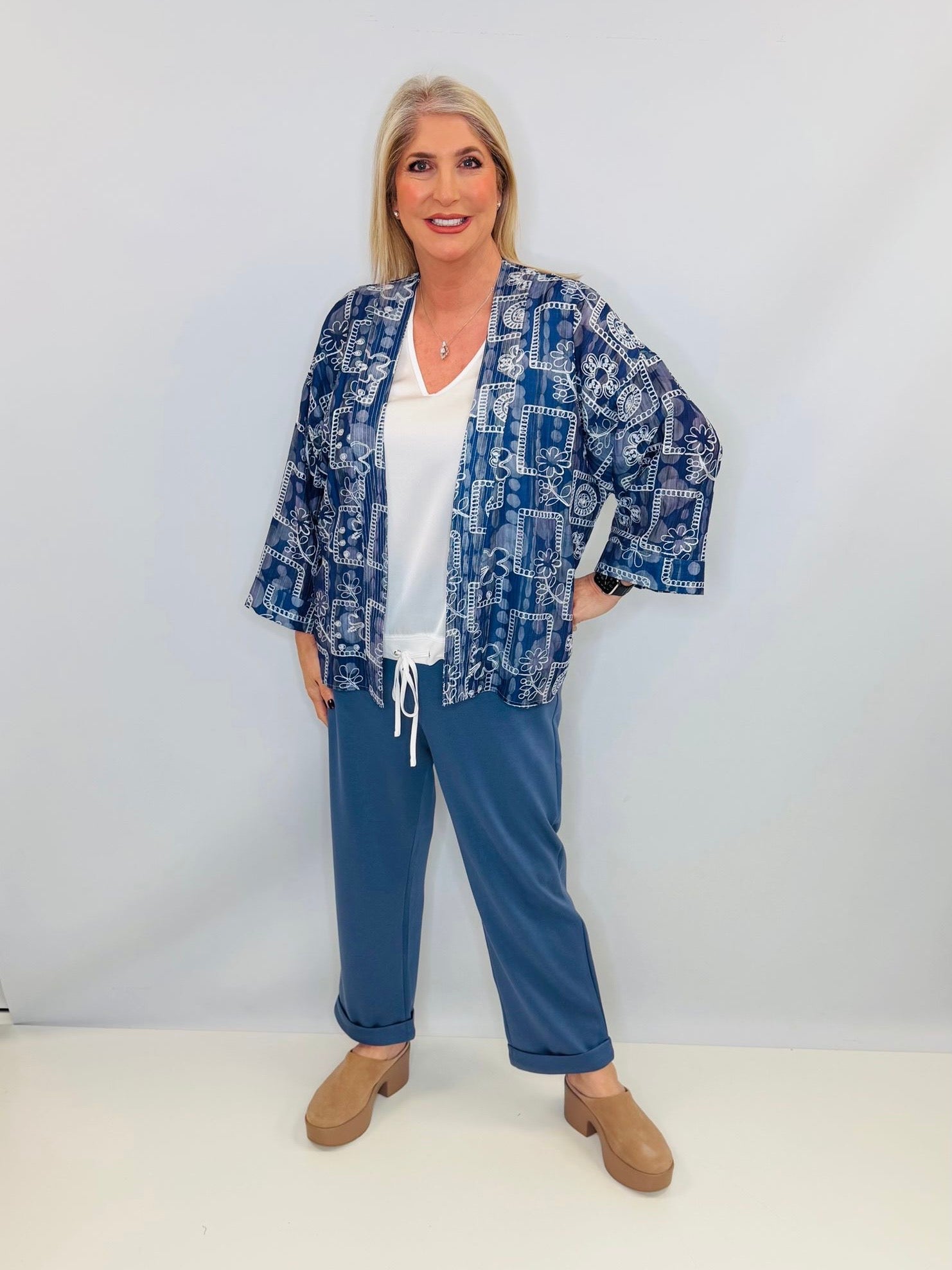 Malissa J Daisy Print Short Kimono