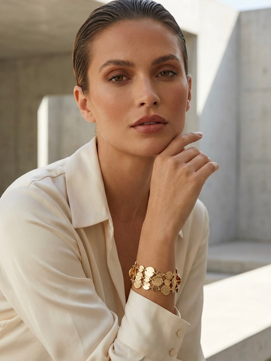 Envy Hammered Disc Bracelet - Gold