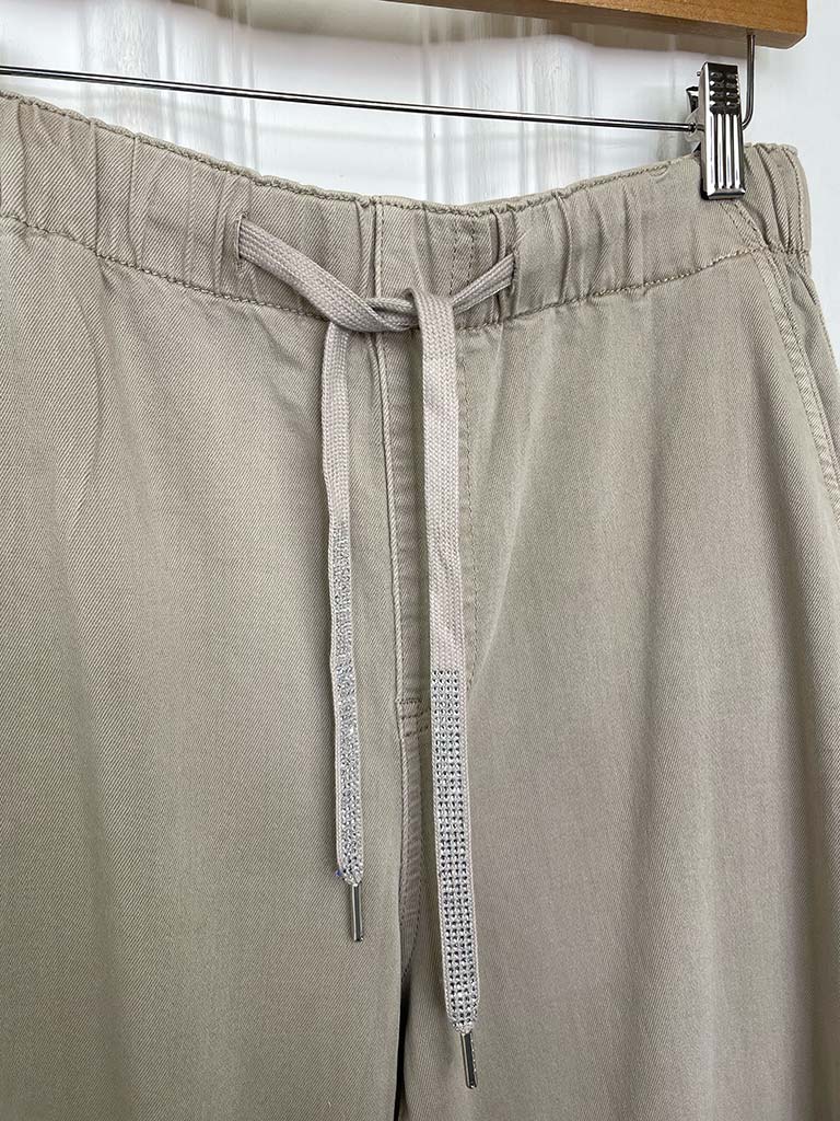 Wide Leg Jogger Jeans - Latte