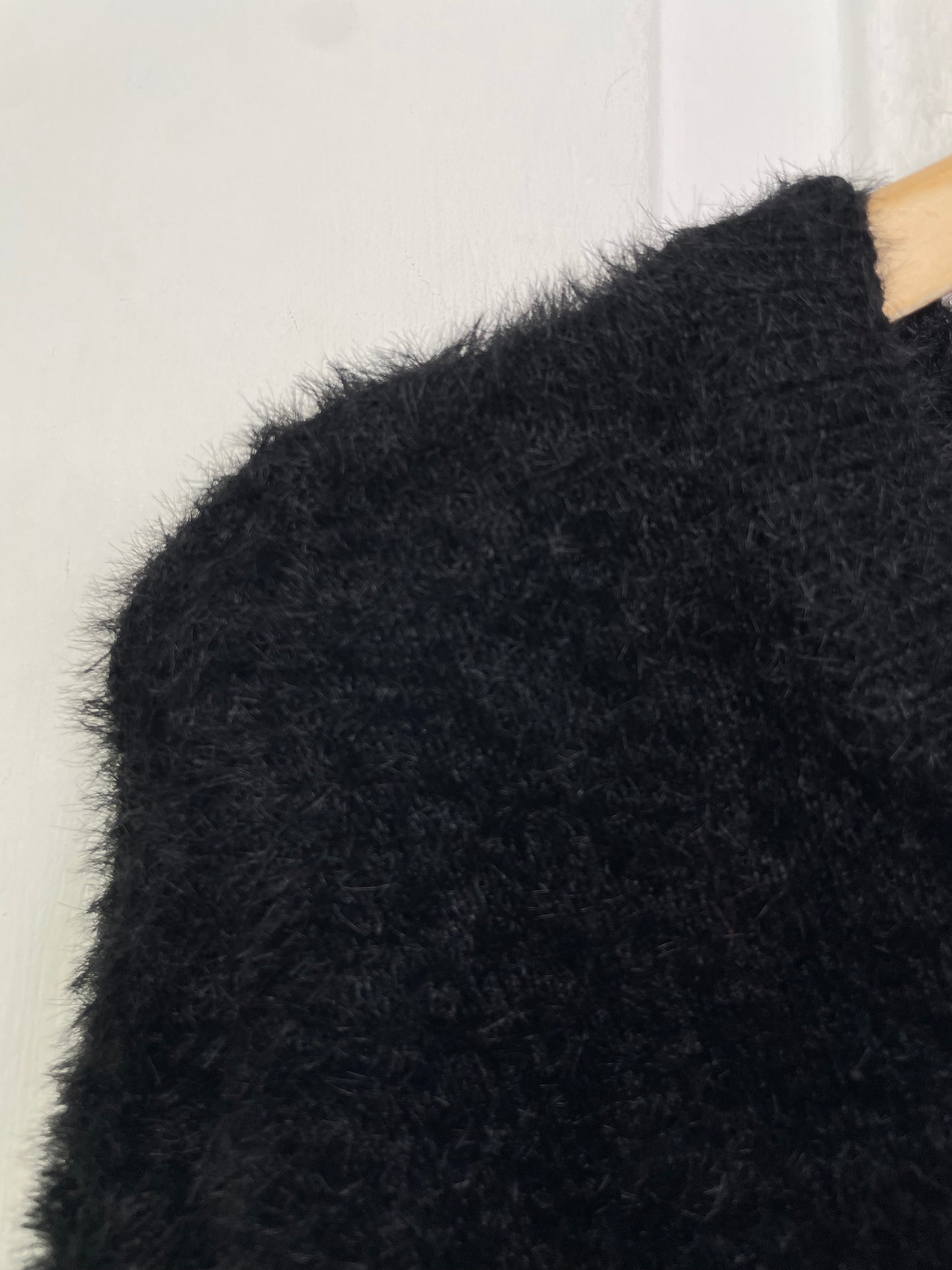 Fluffy Knit - Black