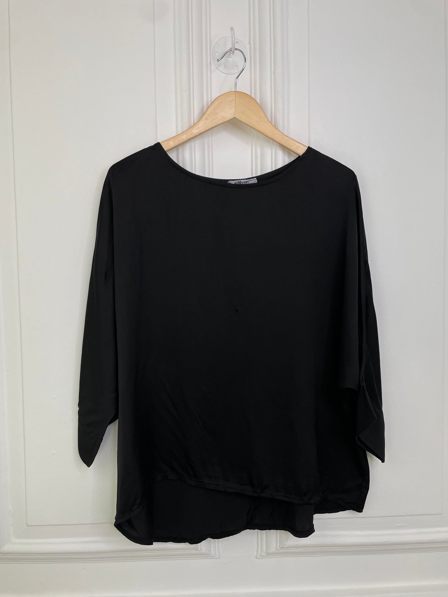 Silk Feel Boxy Top - Black