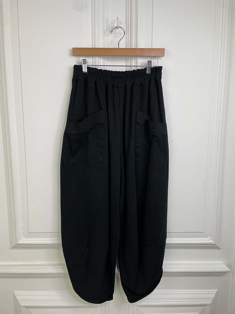 Cocoon Pocket Joggers - Black