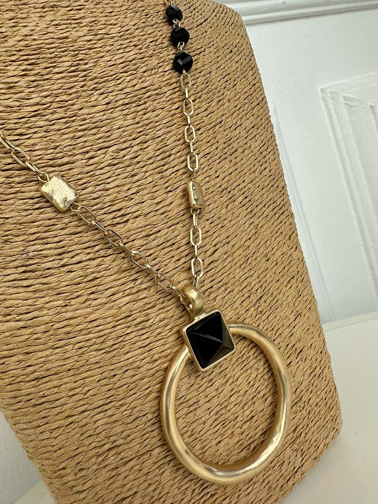Envy Black Bead Circle Pendant Necklace - Gold
