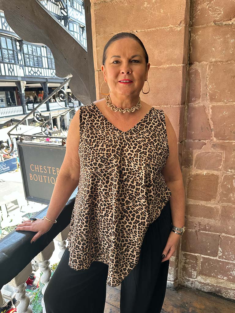 Classic V-Neck Vest - Leopard