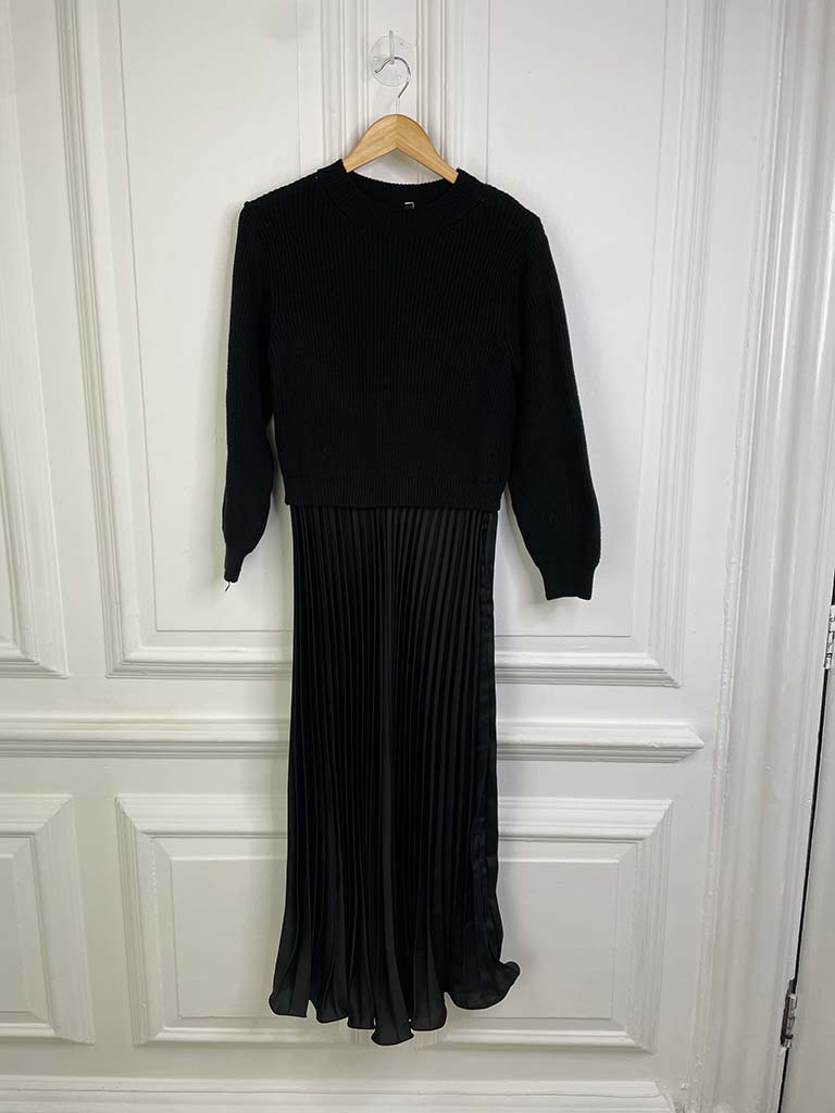 Silk Feel Pleated Dress - Black