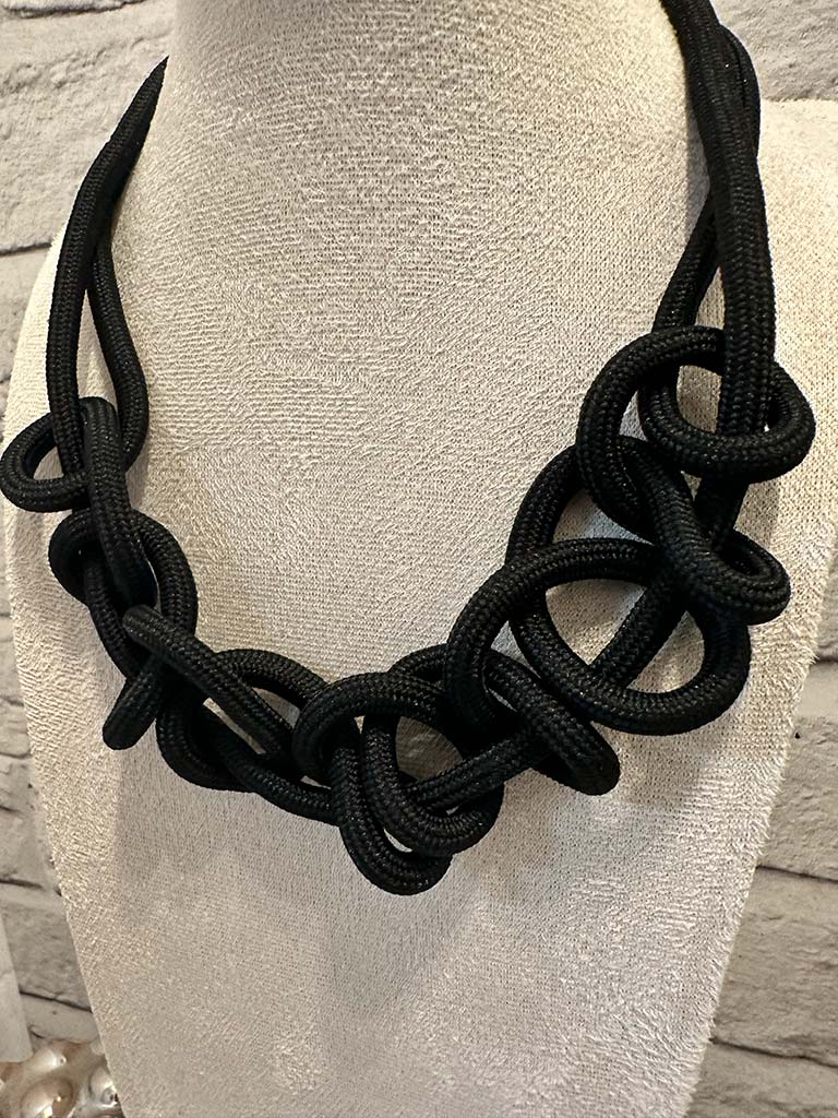 Looped Rope Necklace - Black