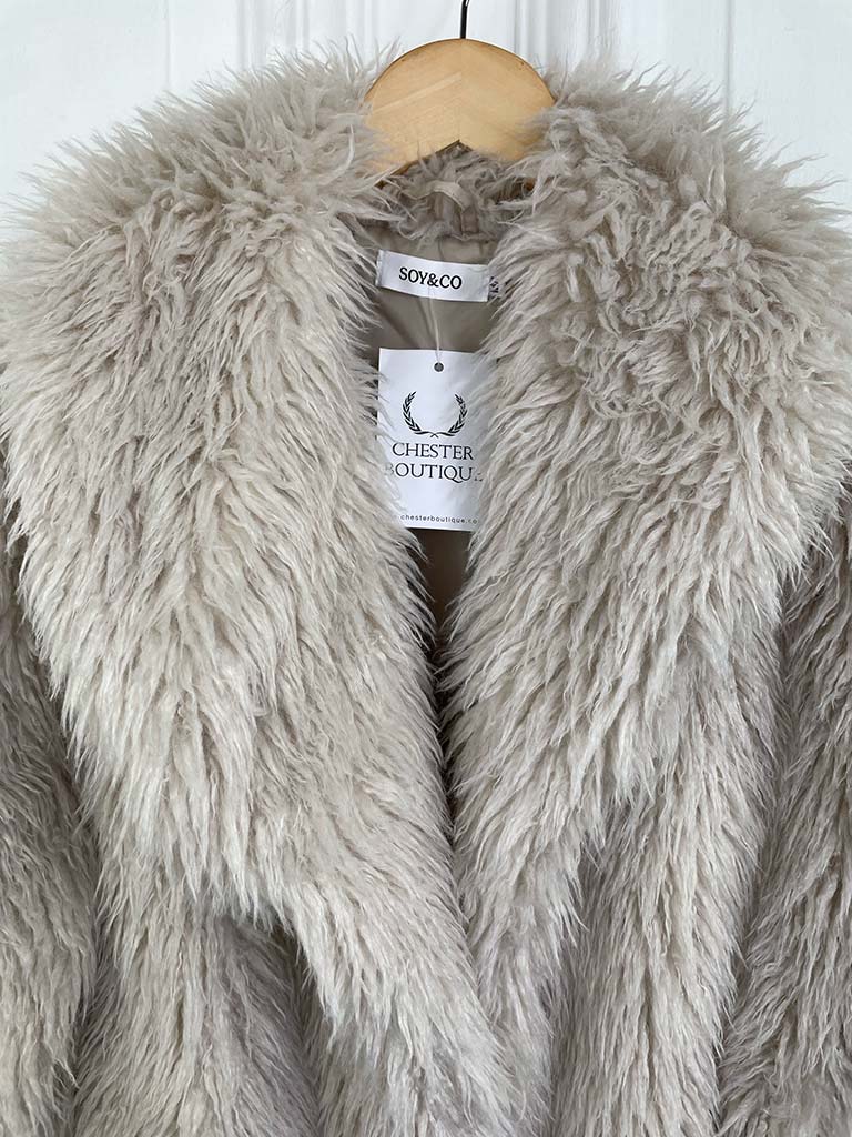 Shaggy Faux Fur Jacket - Ecru