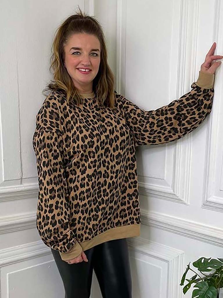 Luxe Leopard Print Sweatshirt - Tan