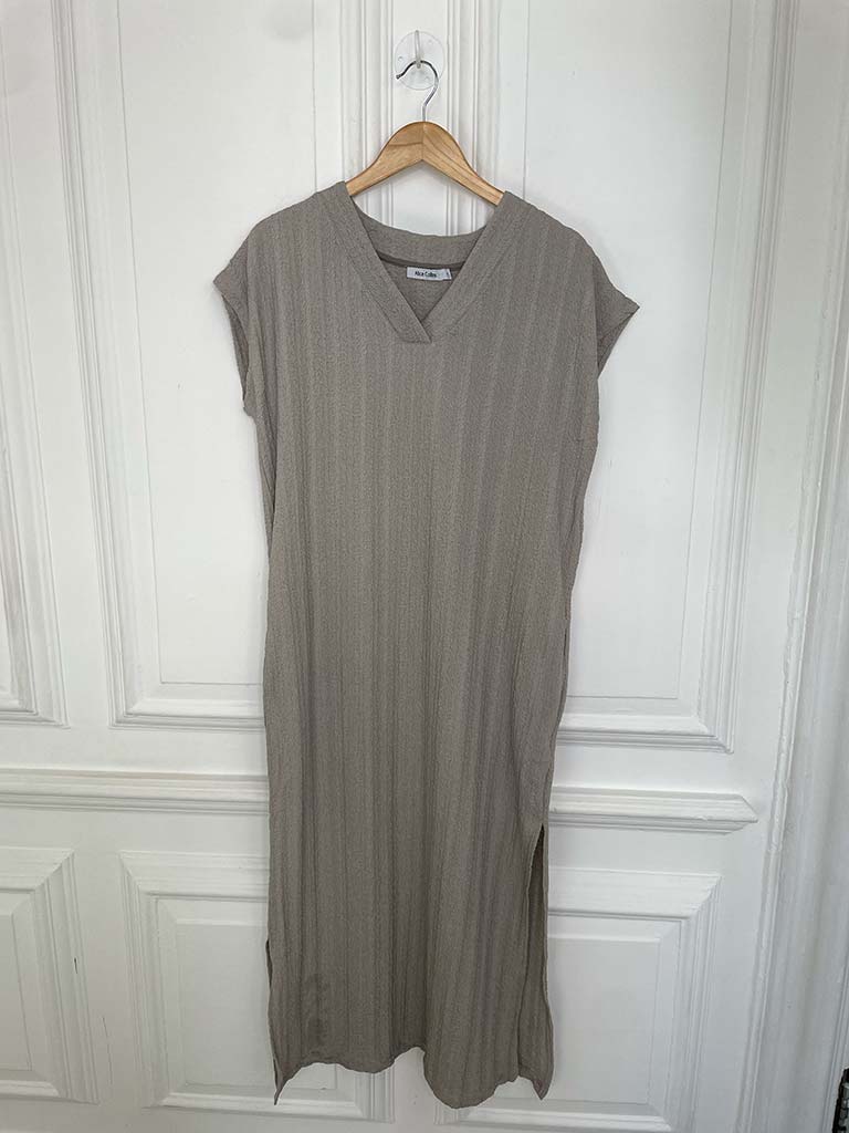 Textured Side Split Dress - Pebble