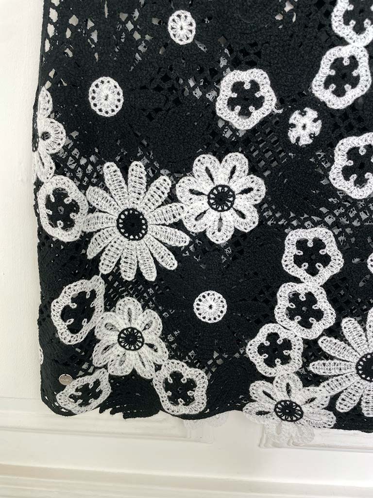 Malissa J Crochet Flower Tank Knit - Mono