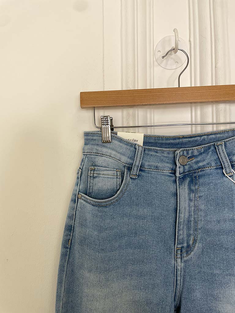 Straight Leg Jeans - Pale Blue