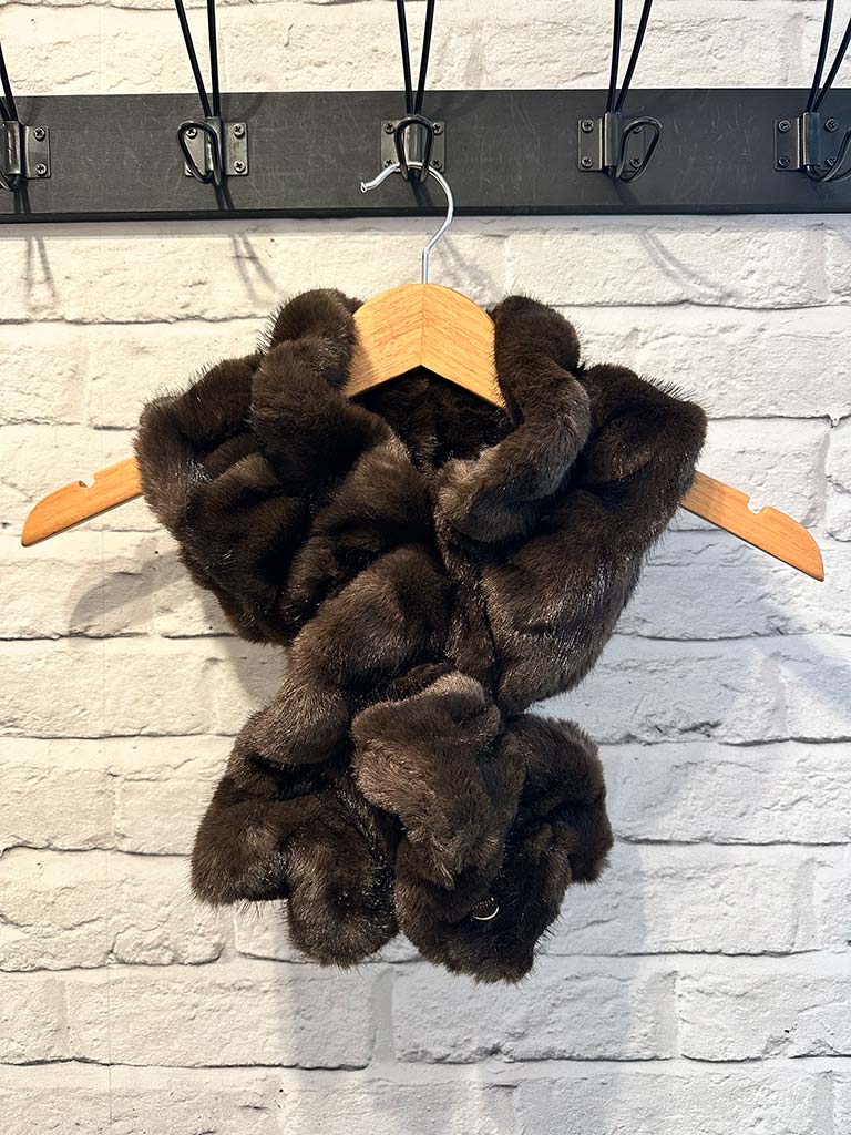 Malissa J Ruched Faux Fur Collar - Chocolate