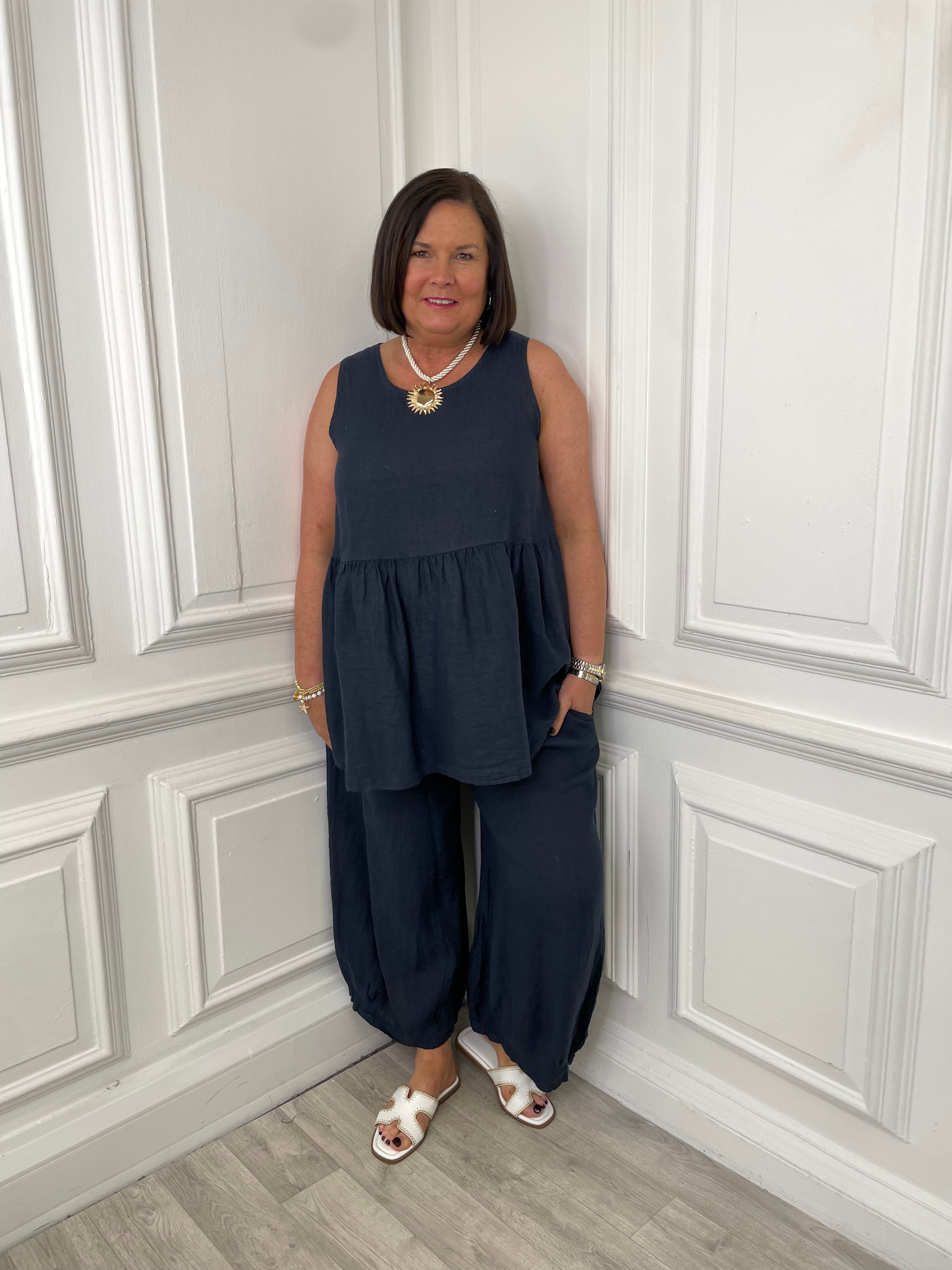 Linen Barrel Trousers - Navy