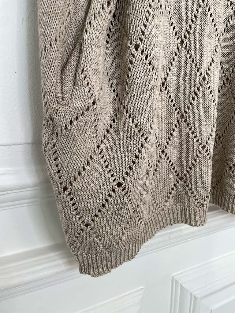 Argyle Knit - Latte