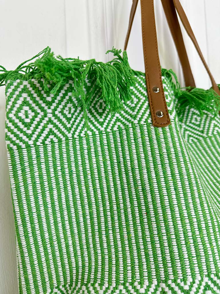 Envy Woven Bag - Apple