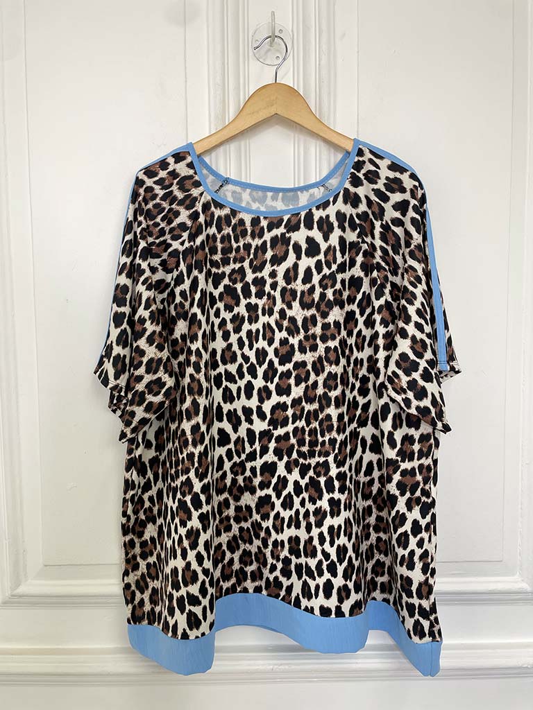 Sports Luxe Leopard Top - Sky