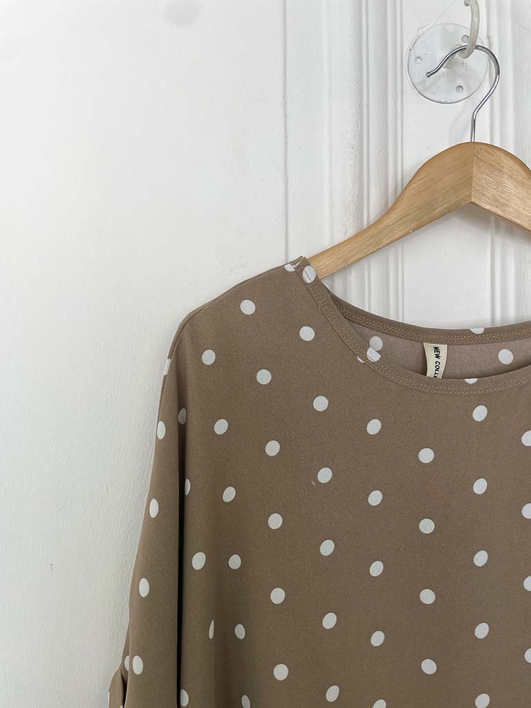 Dotty Oversized Top - Mocha