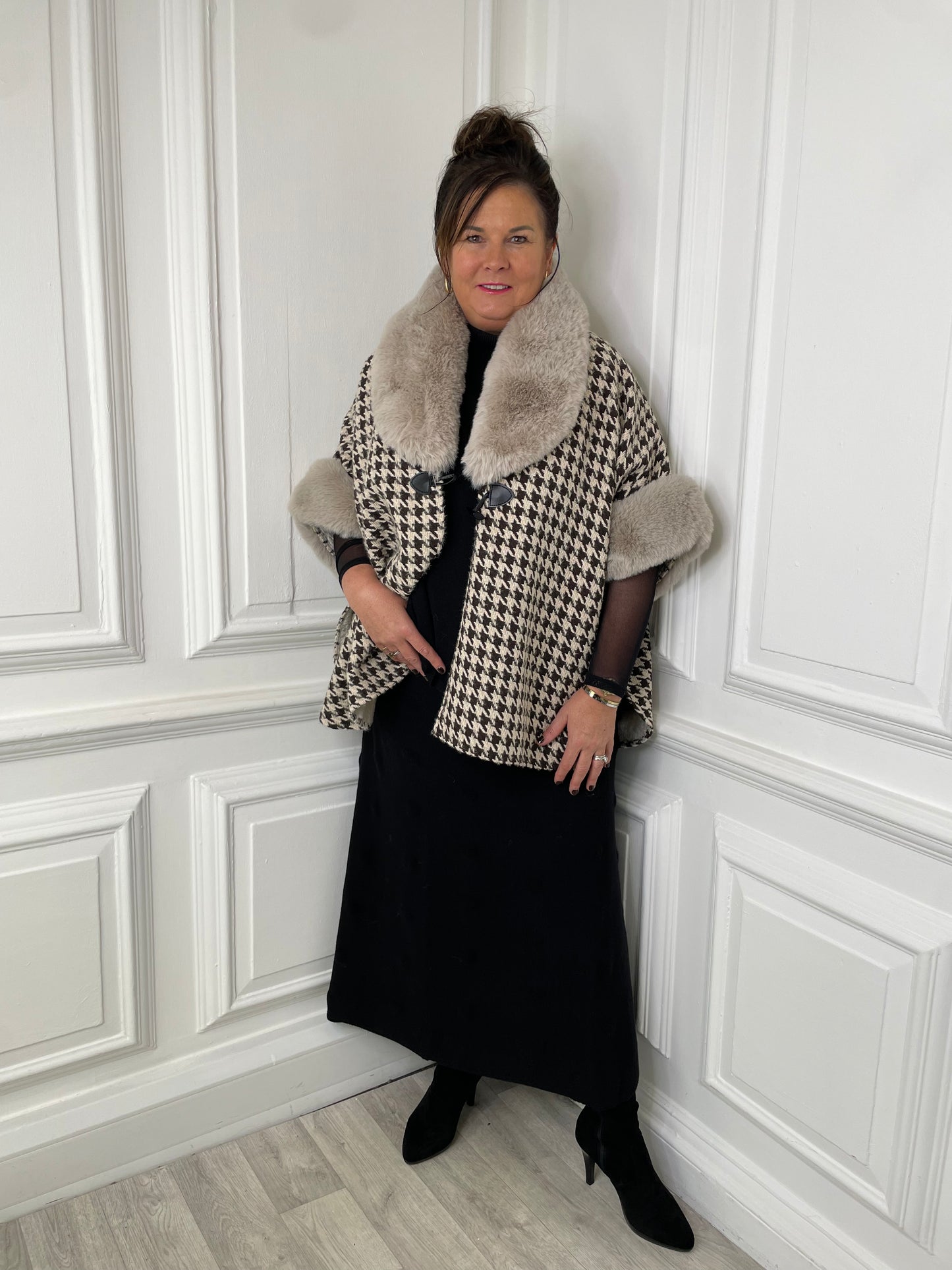 Houndstooth Faux Fur Cape