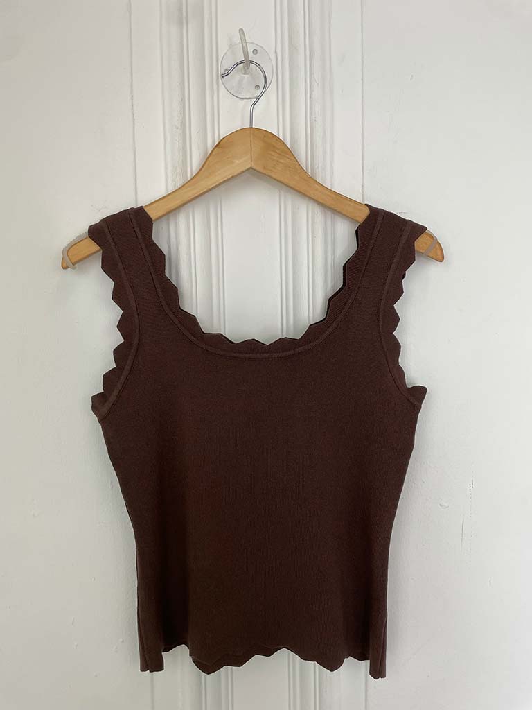Diamond Edge Vest - Chocolate