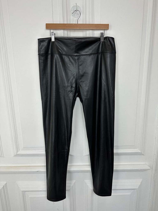 Faux Leather Pull On XL Leggings - Black