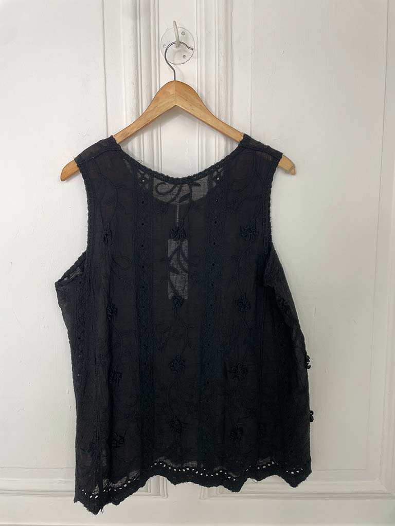 Antique Floral Tank Top - Black