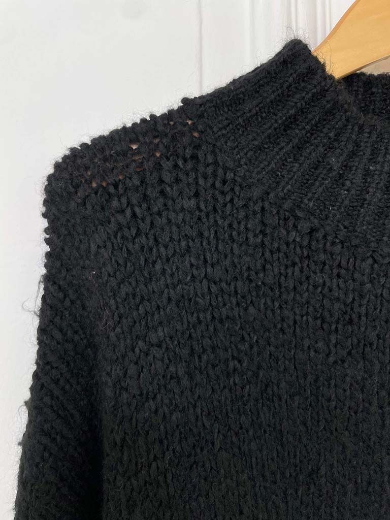 Chunky Exposed Seam Knit - Black