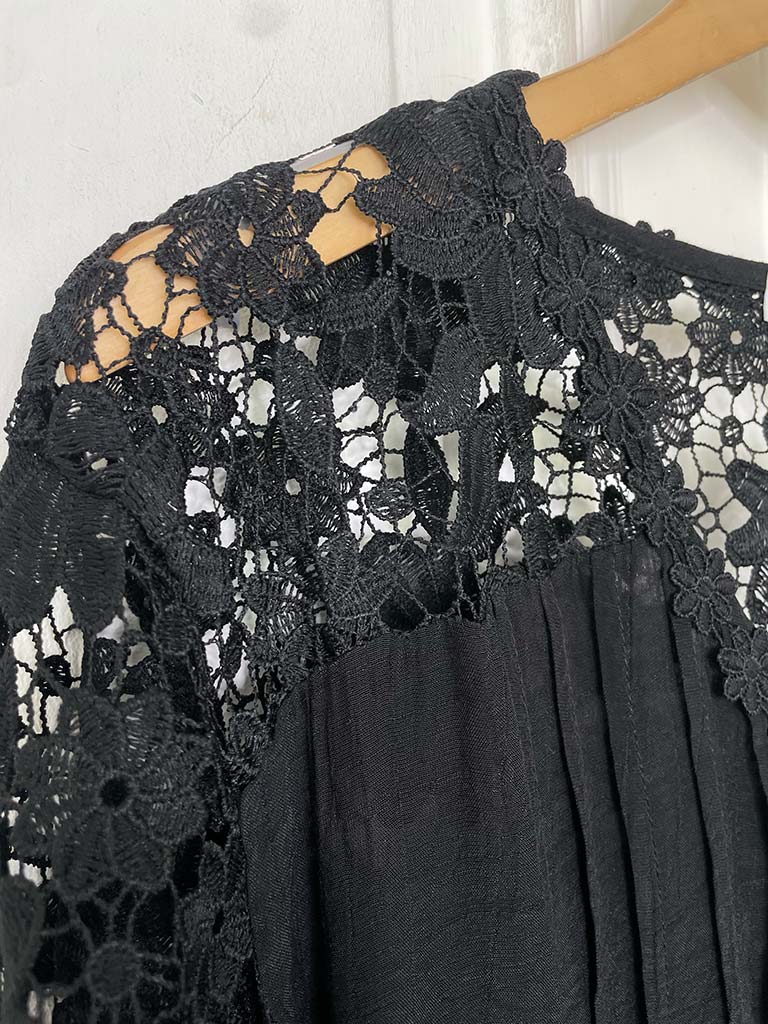 Garden Lace Tunic - Black