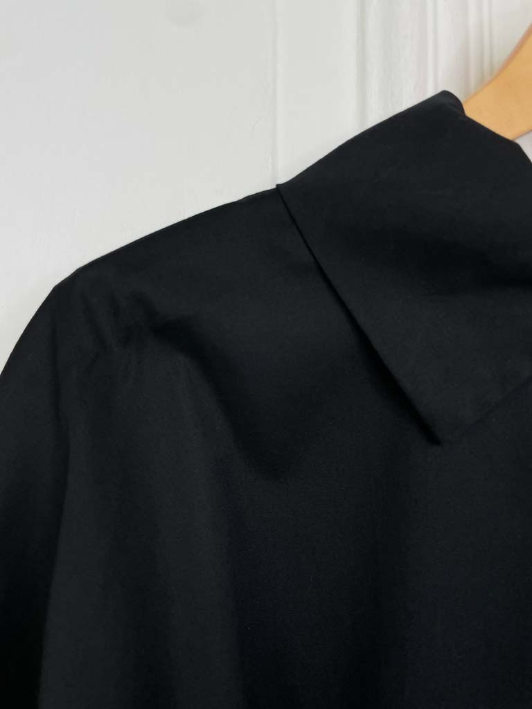 Classic Dipped Back Shirt - Black