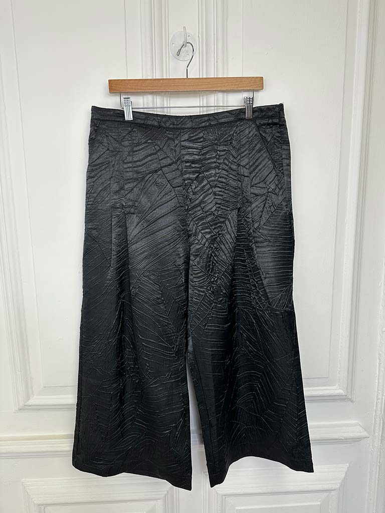 Malissa J Opulent Textured Crop Trousers - Black