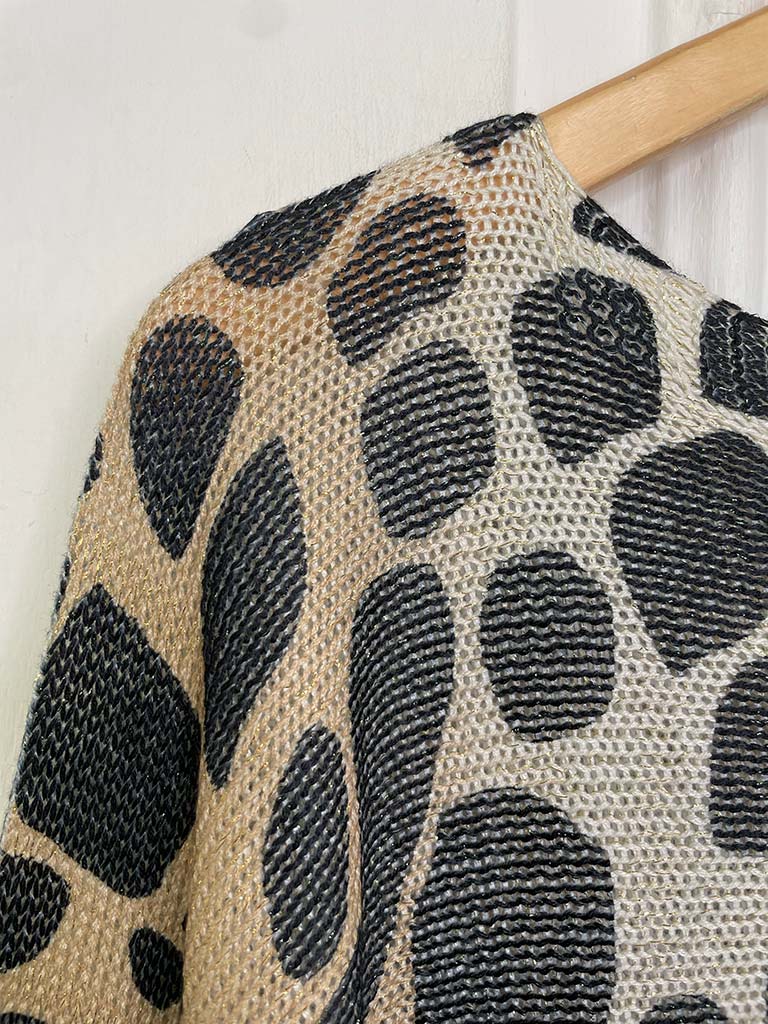 Print Batwing Knit - Natural Giraffe