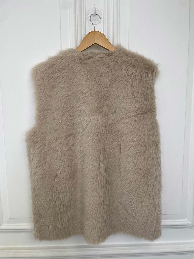 Malissa J Luxe Faux Fur Toggle Gilet - Stone