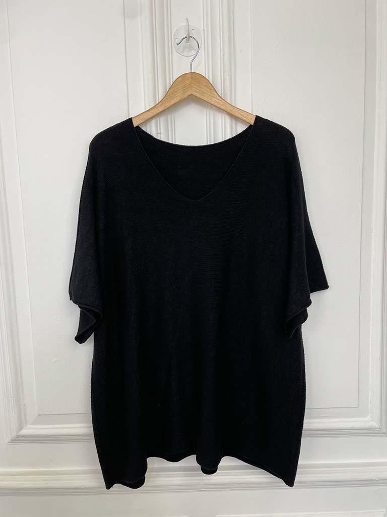 V-Neck Slouchy Knit - Black