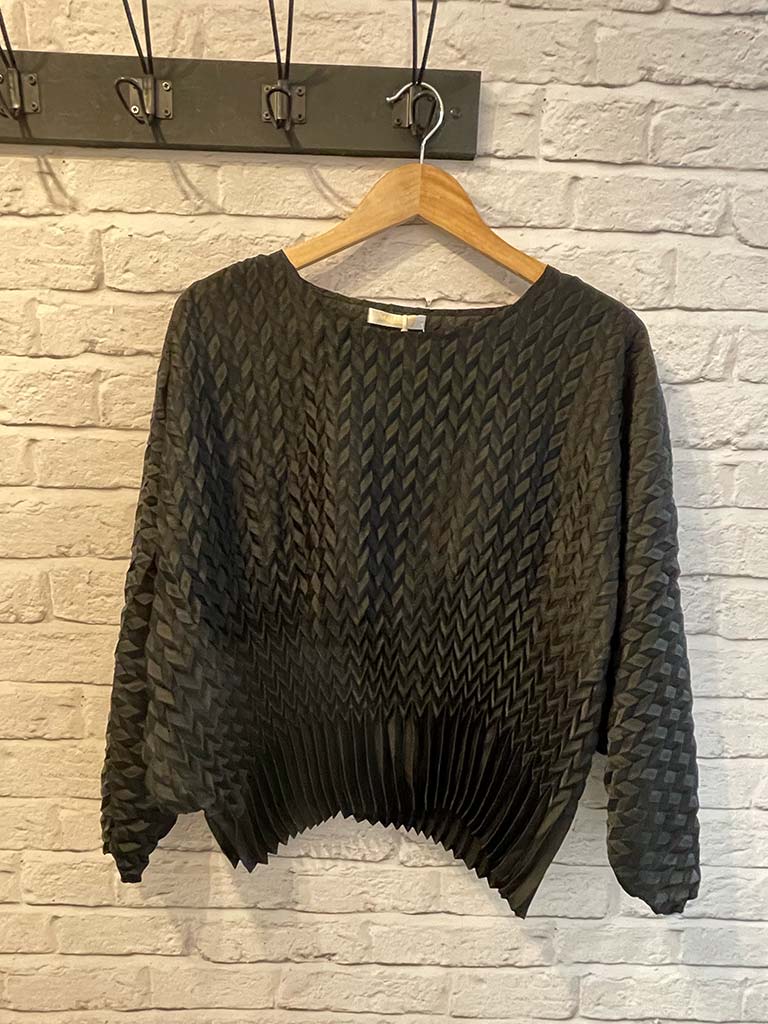 Malissa J Chevron Pleat Top - Black