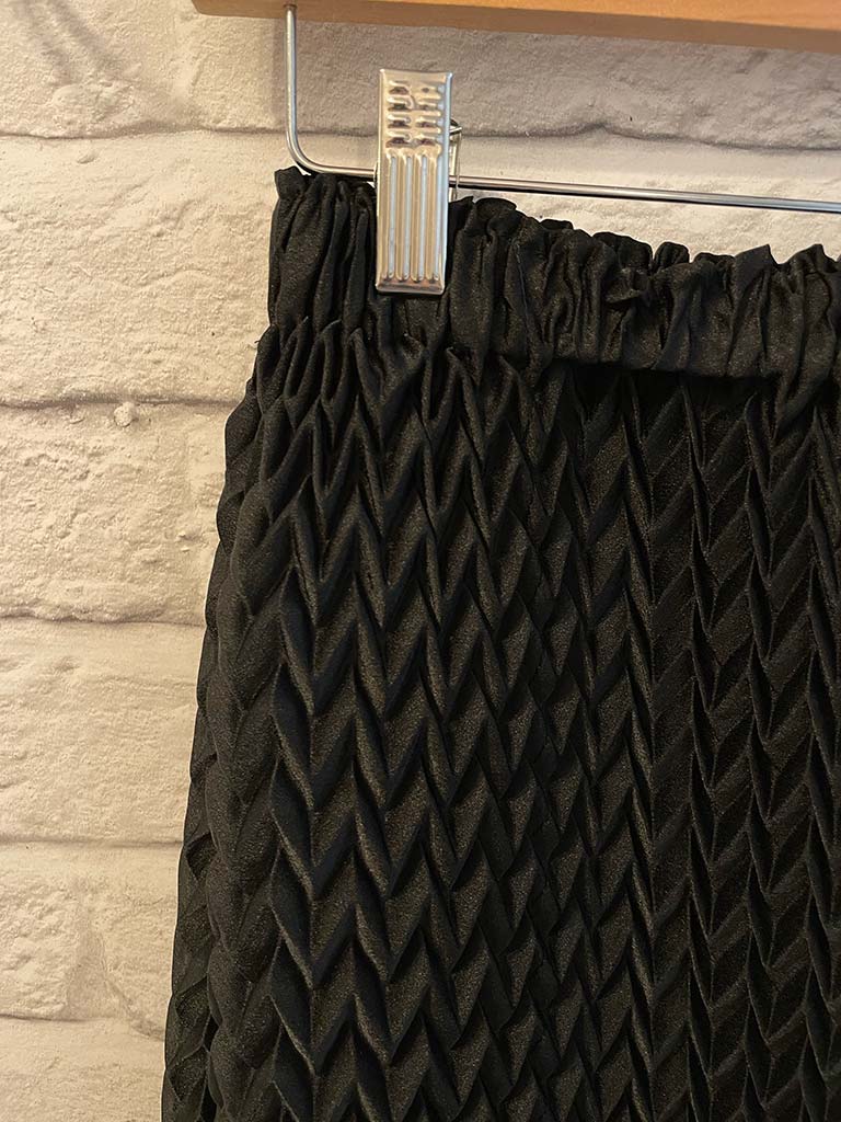Malissa J Chevron Pleat Skirt - Black