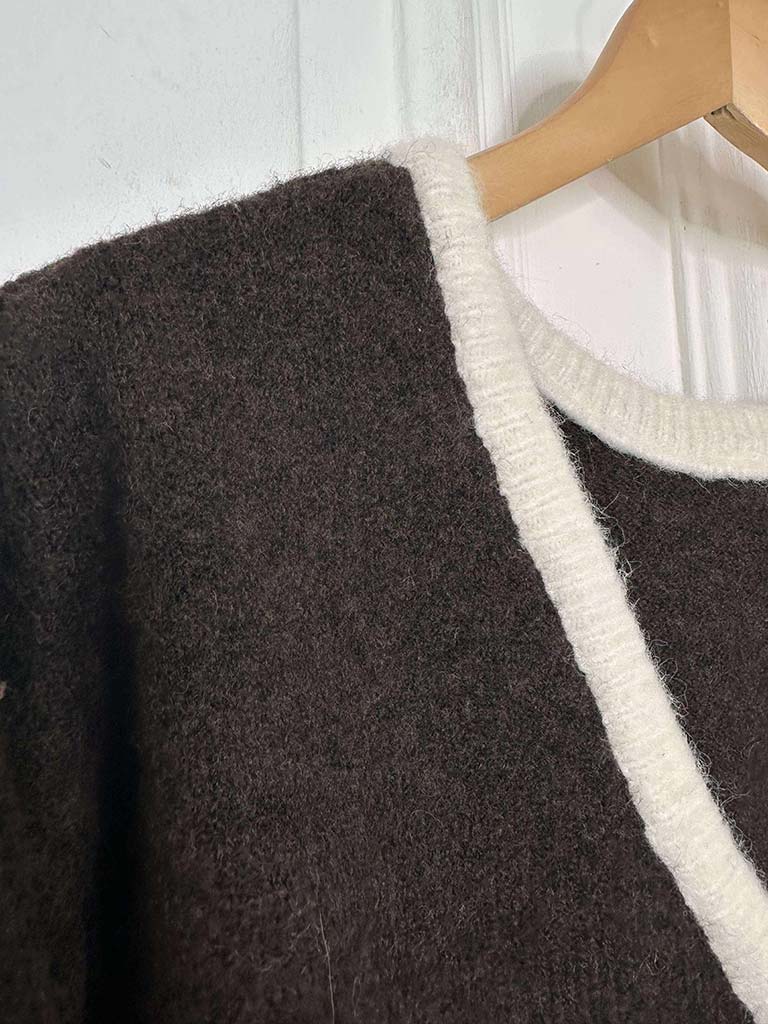 V-Neck Sequin Bow Knit - Chocolate