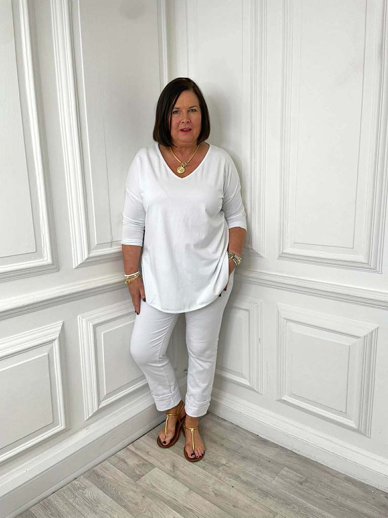 V-Neck Scooped Hem Top - White