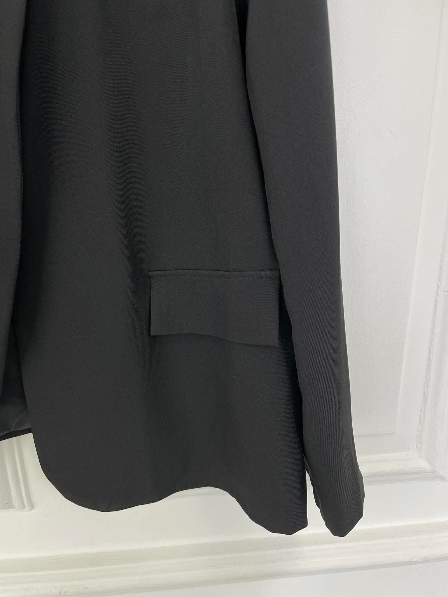 Asymmetric Blazer - Black