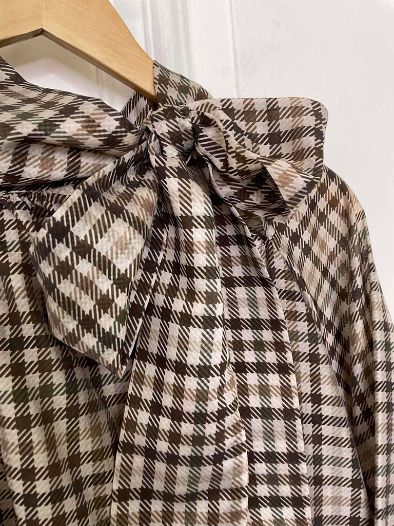 Check Pussybow Blouse