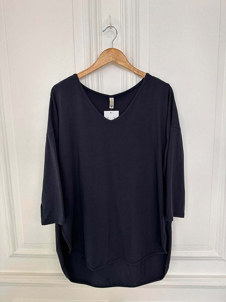 V-Neck Scooped Hem Top - Navy