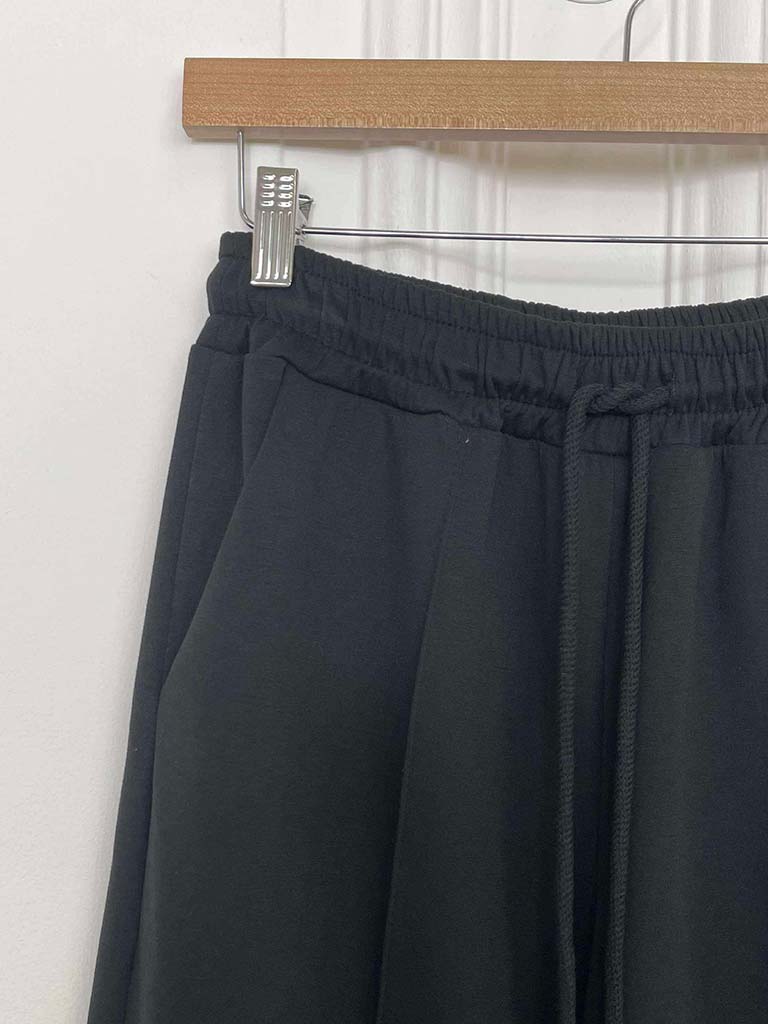 Cocoon Jersey Joggers - Black