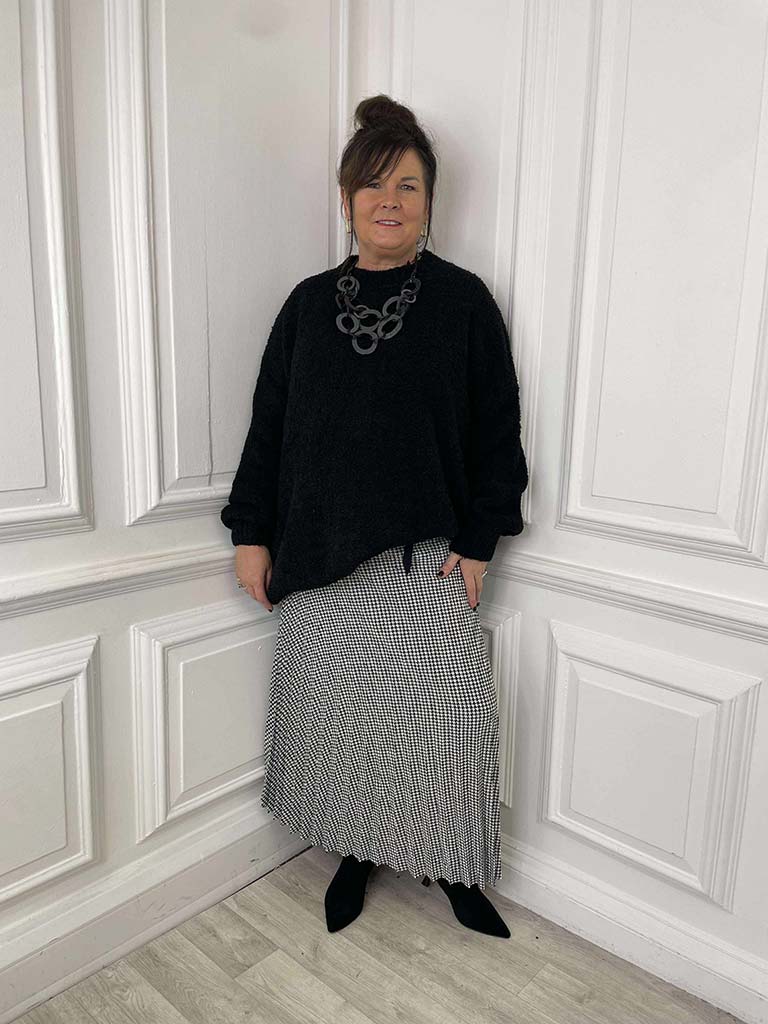 Houndstooth Pleated Skirt - Mono